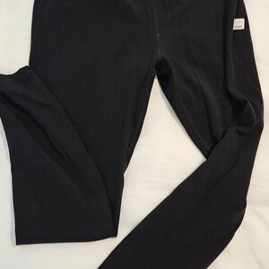 Vuori Black Leggings Size Large
